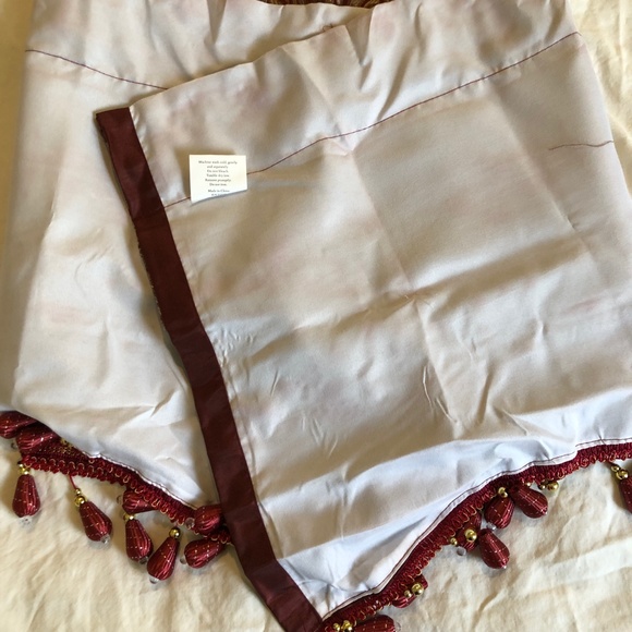 Window Valance with tassels - New! - Picture 10 of 15